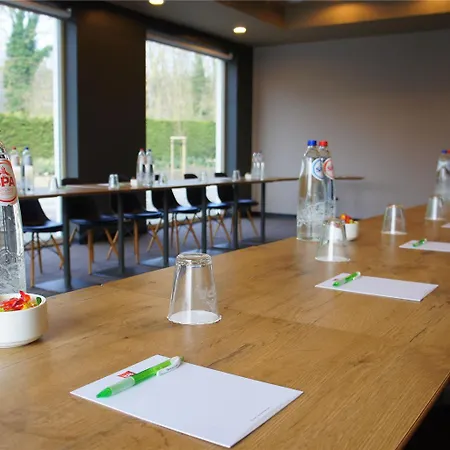 Ibis 3* De Haan